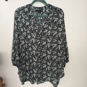 Grace Green and White Floral Blouse